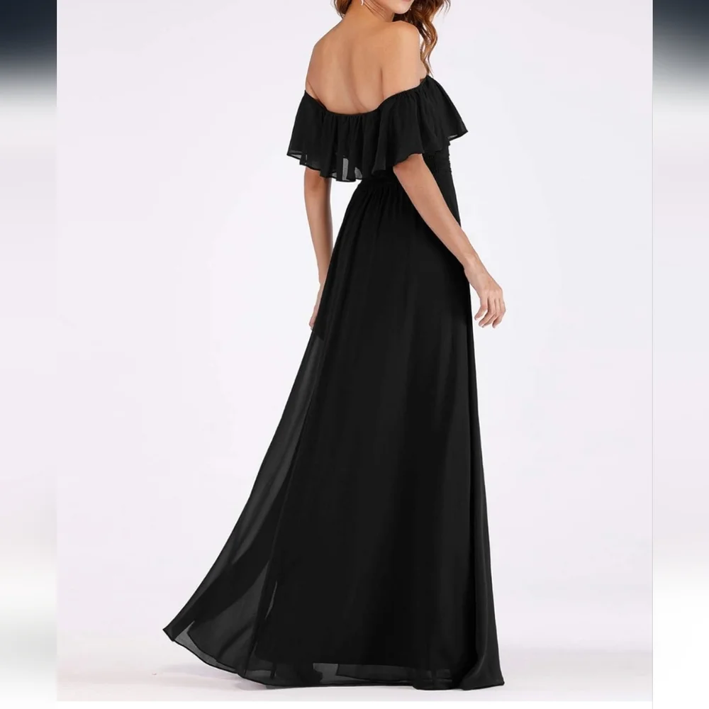 Elegant Black Off-Shoulder Maxi Dress - Picture 2 of 5